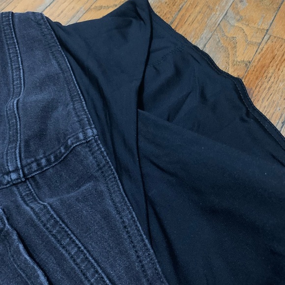 Isabel Maternity Midi Shorts Dark Blue Jeans - Picture 3 of 4